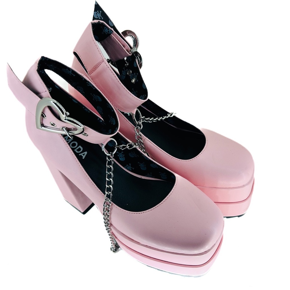 LaModa Baby Pink Mary Jane platform shoes with chain, size 9